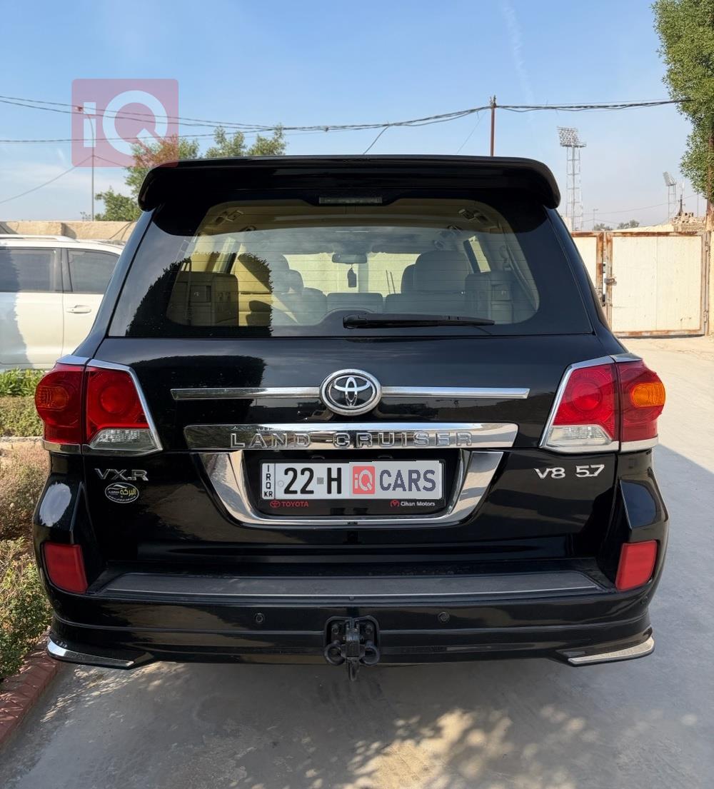 تويوتا لاندكروزر